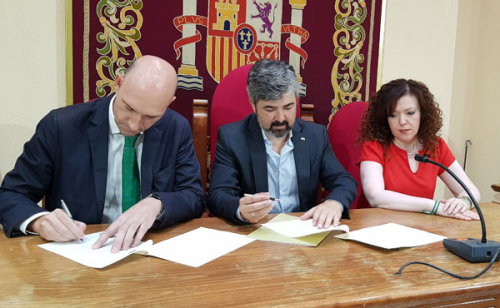 Firma de convenio para ampliar el fondo Blas Infante