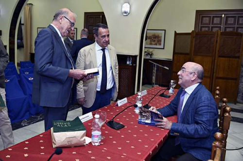 Presetanción de 'El ejército partido. Tablada, 1931-1936'