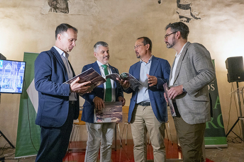 Presentación Andalucía en la Historia  Viajeros por Andalucía