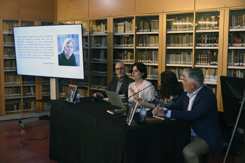 Presentación de Tragedia griega y teatro andaluz, de Marta C. Cuevas Caballero
