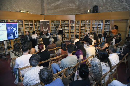 Presentación de Tragedia griega y teatro andaluz, de Marta C. Cuevas Caballero